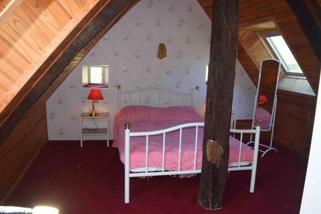 La Foret Auvray - Maison De Campagne Putanges Экстерьер фото
